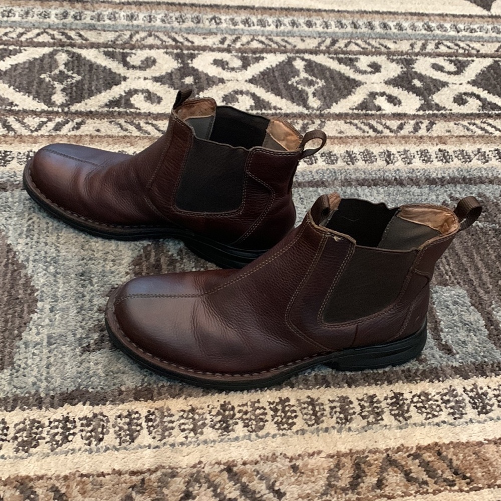 CLARK LEATHER BOOTS